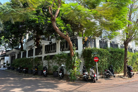 Suasana rumah mantan Jampidsus Kejagung Febrie Adriansyah di Jakarta Selatan, Minggu (12/7/2026). Foto: Nauval Pratama/kumparan