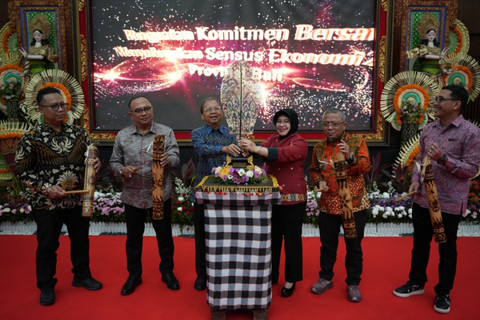 Kepala BPS RI Amalia Adininggar Widyasanti menghadiri Penguatan Komitmen Bersama Menyukseskan Sensus Ekonomi 2026 Provinsi Bali di Wisma Sabha Utama, Kantor Gubernur Bali, Sabtu (11/7/2026). Foto: BPS
