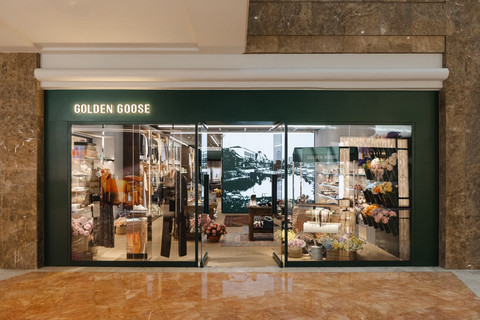 Store Golden Goose di Plaza Senayan. Foto: Golden Goose