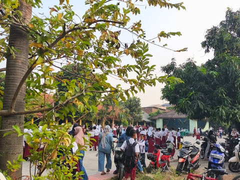 Suasana SD Negeri Kalibaru III Menjelang Pembukaan MPLS, Bekasi, Senin (13/7). Foto: Aditya Nugraha/kumparan