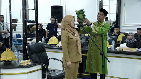 Bupati Gowa, Sitti Husniah Talenrang memenuhi panggilan Panitia Khusus sebagai terperiksa di hak angket DPRD Gowa, Sulsel, Selasa (14/7/2026). Foto: YouTube/ DPRD Gowa