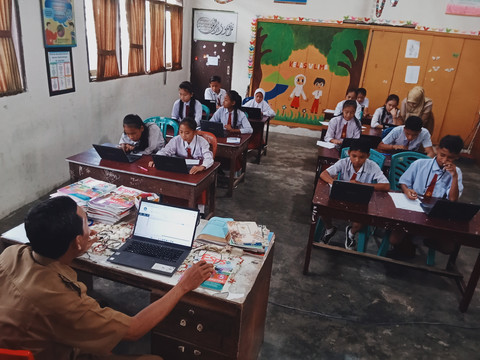 Foto Pelaksanaan Tes Kemampuan Akademik Dok. Sumber di SDN 001 Pasar Inuman