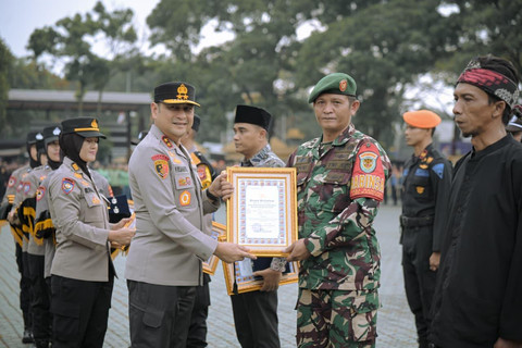 Peluncuran Gerakan "Jaga Rawat Jawa Barat" di Lapangan Apel Mapolda Jabar, Jumat (17/7/2026). Foto: Dok. Polda Jabar