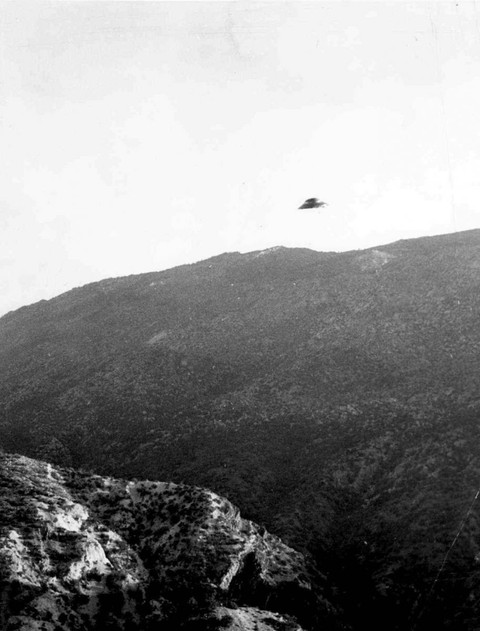  Penampakan UFO di Riverside, California pada 23 November 1951.  Foto: archives.gov