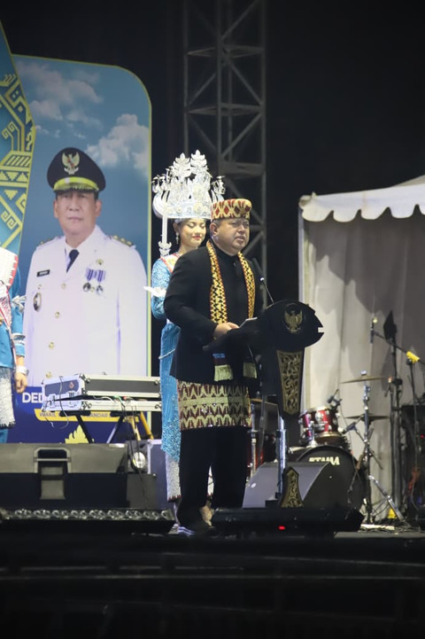 Sekjen Kemendagri Tomsi Tohir jadikan HUT ke-344 Kota Bandar Lampung sebagai momentum untuk akselerasi pertumbuhan ekonomi daerah melalui penguatan UMKM, Sabtu (18/7/2026). Foto: Dok. Kemendagri