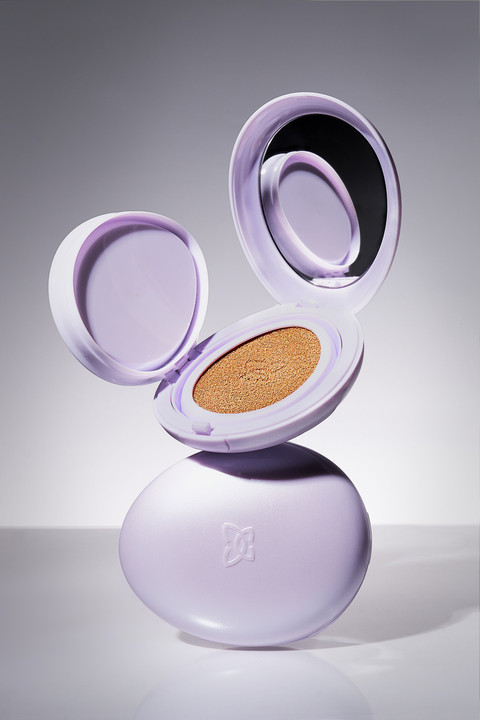 MOP Beauty oleh Tasya Farasya rilis kembali produk Unbothered Demi-Matte Cushion. Foto: Dok. MOP Beauty