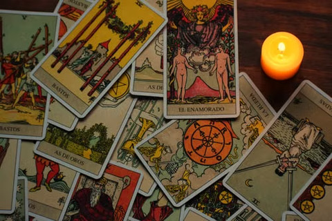 Tarot dan psikologi: alasan orang mencari jawaban lewat kartu tarot. Dok: pixabay