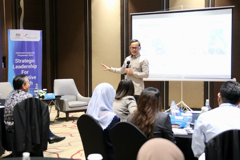 Hadiri ALDP 2026 di Bandung, Wamendagri Bima Arya tegaskan pentingnya kemampuan membaca perubahan dan memimpin transformasi bagi para pemimpin masa depan, Selasa (21/7/2026). Foto: Kemendagri RI