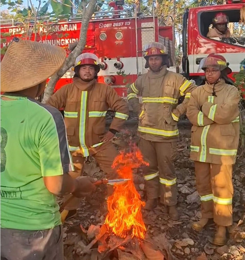 Video unik Damkarmat BPBD Gunungkidul mengedukasi warga agar tak membakar lahan sembarangan. Foto: Damkarmat Gunungkidul