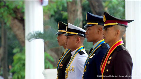 Proses peraih Adhi Makayasa yang dilantik oleh Presiden Prabowo Subianto di Istana Merdeka, Rabu (22/7/2026). Foto: YouTube/ Sekretariat Presiden