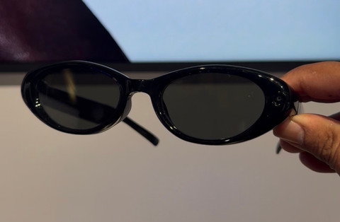 Samsung intelligent eyewear resmi meluncur di acara Galaxy Unpacked 2026 di London, Inggris. Foto: Habib Allbi Ferdian/kumparan