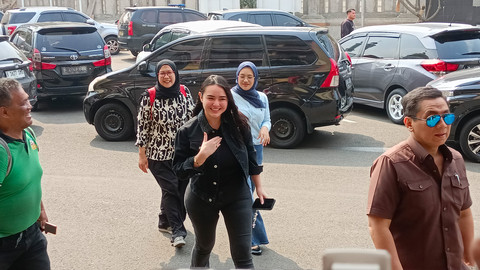 Amanda Manopo sambangi Polres Metro Jakarta Selatan pada Rabu (22/7/2026). Foto: Aprilandika Pratama/kumparan