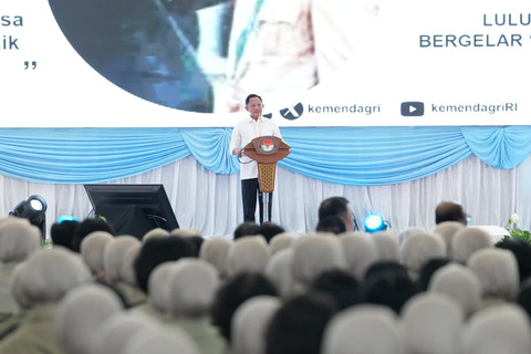 Mendagri Tito Karnavian sebut 10 calon wisudawan terbaik IPDN Angkatan XXXIII yang berasal dari beragam latar belakang sederhana buktikan proses rekrutmen berjalan objektif, Rabu (22/7/2026). Foto: Kemendagri RI