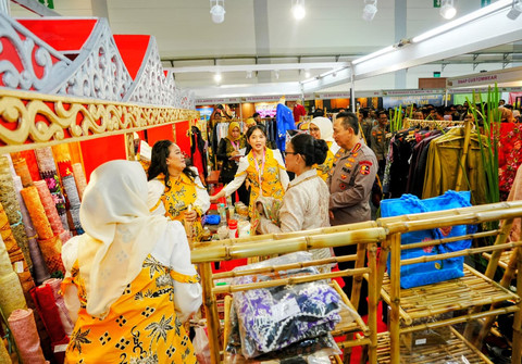 Kapolri Jenderal Polisi Listyo Sigit Prabowo  menghadiri Bazar Kreasi Bhayangkari Nusantara 2026 di Jakarta Convention Center (JCC), Senayan, Rabu (22/7/2026). Foto: Polri