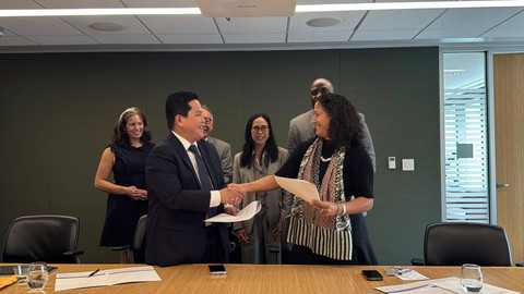 Menpora Erick Thohir teken MoU bersejarah dengan Preston Robert Tisch Institute for Global Sport NYU untuk kembangkan manajemen olahraga dan bangun ekosistem industri olahraga berkelas dunia, Selasa (21/7/2026). Foto: Myaskovsky/NYU Photo Bureau