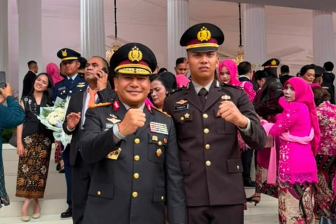 Anak Ferdy Sambo, Tribrata Putra Sambo (kanan) menghadiri Upacara Prasetya Perwira (Praspa) TNI dan Polri tahun 2026 di halaman Istana Merdeka, Jakarta, Rabu (22/7/2026). Foto: Instagram/@herryheryawan