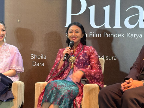 Asri Welas saat konferensi pers perilisan film pendek "Jalan Pulang" oleh Bakti Budaya Djarum Foundation di Plaza Indonesia, Jakarta. Foto: Salsha Okta Fairuz/kumparan