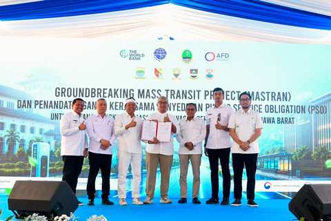 Gubernur Jabar Dedi Mulyadi bersama Menhub RI resmikan groundbreaking proyek Mastran BRT Cekungan Bandung untuk wujudkan era baru transportasi publik yang modern, terintegrasi, dan berkeadilan, Rabu (22/7/2026). Foto: Dok. Diskominfo Jabar