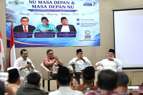 Sekjen PDIP Hasto Kristiyanto dalam acara Room Diskusi Serial 7 bertajuk "NU Masa Depan & Masa Depan NU: Sinergitas Pemikiran Nasionalis dan Agama" yang digelar Yayasan Talibuana Nusantara di Jakarta Selatan, Jumat (24/7/2026). Foto: PDIP