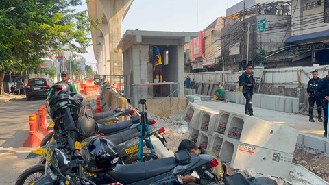 TKP Bentrokan di Jalan Pegangsaan, Jakarta Pusat. Foto: Rayyan Farhansyah/kumparan
