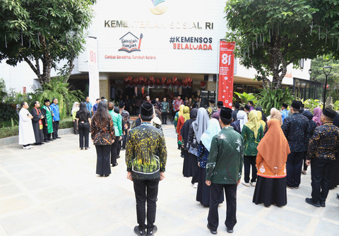 Menteri Sosial Saifullah Yusuf (Gus Ipul) lantik 67 pejabat fungsional Kemensos dan tekankan pentingnya akurasi data bansos, program graduasi kemandirian, serta komitmen pencegahan korupsi, Selasa (4/8/2026). Foto: Dok. Kemensos