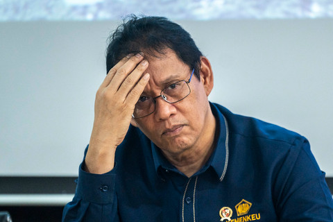 Menteri Keuangan Purbaya Yudhi Sadewa menjawab pertanyaan wartawan saat konferensi pers di Kantor Kementerian Keuangan, Jakarta, Rabu (5/8/2026). Foto: Bayu Pratama S/ANTARA FOTO