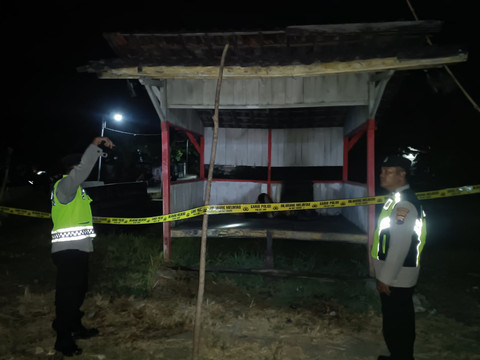 Pos ronda di Kebonagung, Kabupaten Demak TKP penemuan mayat wanita yang dibakar. Foto: Dok. Istimewa