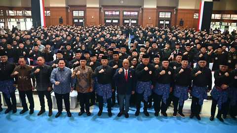Ketua Umum Pengurus Besar Ikatan Pencak Silat Indonesia (PB IPSI) Sugiono menyampaikan sambutan saat pengukuhan pengurus PB IPSI periode 2026-2030 di Jakarta, Sabtu (5/9/2026). Foto: Dok. PB IPSI