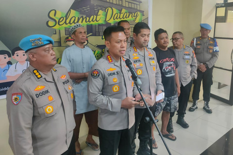 Kabid Humas Polda Sulsel Kombes Pol Didik Supranoto dalam konferensi pers MInggu (27/9/2026). Foto: Dok. Istimewa