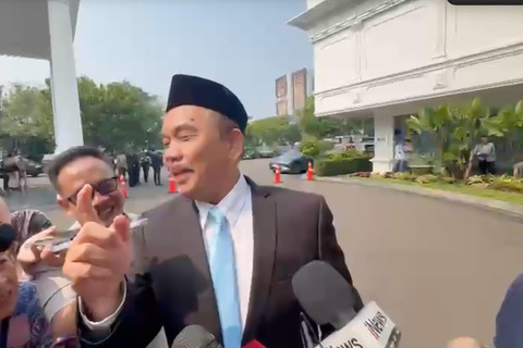 Syahganda Nainggolan di kompleks Istana, Jakarta, Jumat (2/10/2026).  Foto: Zamachsyari/kumparan