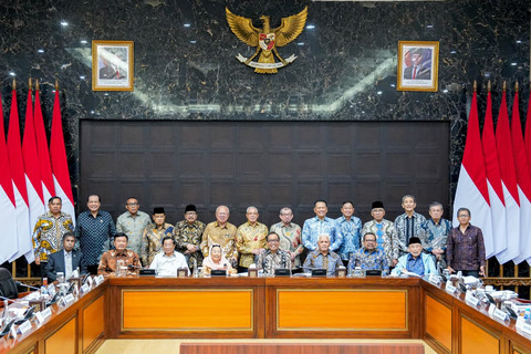 Dewan Pertimbangan Presiden Republik Indonesia (Wantimpres RI) menggelar Sidang Pleno perdana pada Kamis (8/10/2026). Foto: Wantimpres