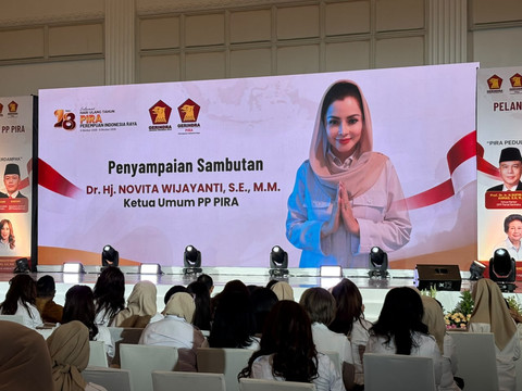 Ketua Umum PP PIRA Novita Wijayanti dalam Pelantikan Pengurus PP PIRA Periode 2025-2040 dan HUT ke-18 PIRA dengan tajuk "Pira Peduli, Kompak, Bergerak, Berdampak" di Kebayoran Baru, Jakarta Selatan, Selasa (13/10/2026). Foto: Nauval Pratama/kumparan