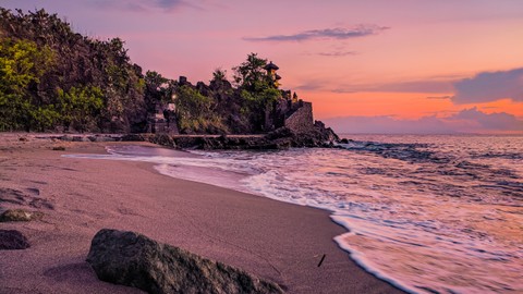 Ilustrasi Pantai di Bantul. Foto: Wahyu Lestari/EyeEm/Getty Images