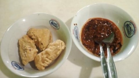 Batagor Isan Kuliner Legenda Dari Bandung Kumparan Com