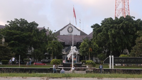 UNDIP. Foto: Shalstock/Shutterstock