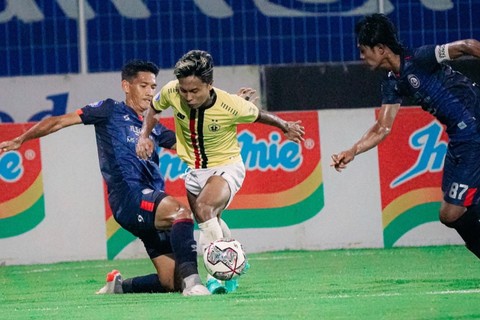 Hasil Liga 1: Gol Indah Persik Bikin Arema FC Keok & Gagal Kudeta Bali United