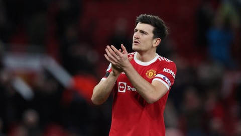 Pemain Manchester United Harry Maguire saat melawan Tottenham Hotspur pada pertandingan lanjutan Liga Inggris di Old Trafford, Manchester, Inggris.   Foto: Phil Noble/REUTERS