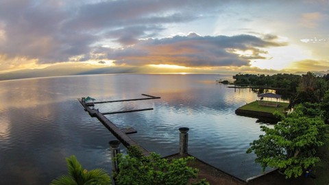 Danau Matano di Sulawesi Selatan. Foto: Putu Artana/shutterstock