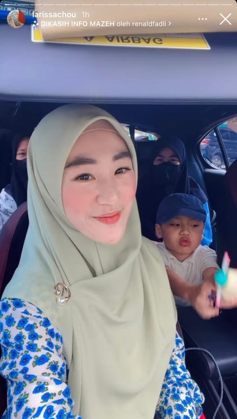 Larissa Chou antarkan Yusuf ke kediaman sang ayah. Foto: Instagram/@larissachou