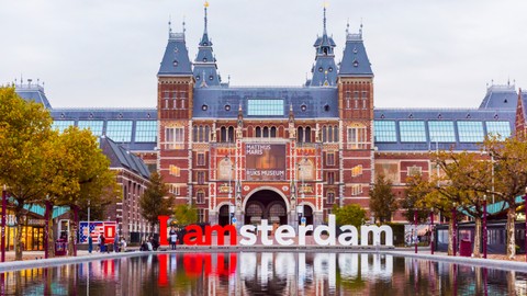 Rijksmuseum dengan tulisan I Amsterdam, Belanda. Foto: Resul Muslu/Shutterstock