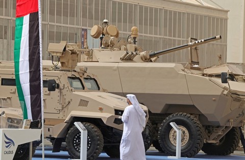 Kendaraan lapis baja milik perusahaan Calidus yang berbasis di UEA ditampilkan pada Pameran Pertahanan Dunia pertama Arab Saudi, di utara ibu kota Riyadh, Minggu (6/3/2022).   Foto: Fayez Nureldine/AFP