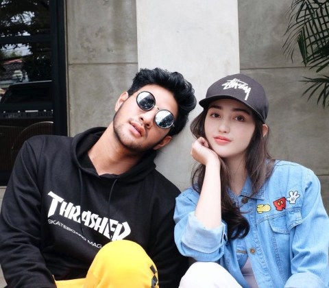 5 Pasangan Selebriti Muda Yang Ternyata Pacaran Beda Agama Kumparan Com