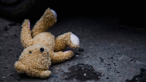 Ilustrasi pembunuhan anak. Foto: Zwiebackesser/Shutterstock