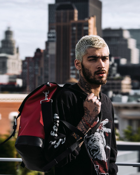 Kehebohan Zayn Malik Keluar Dari One Direction Hingga Mengaku Bukan Islam Kumparan Com