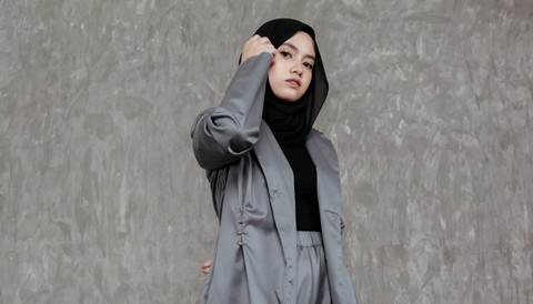 Hanin Dhiya. Foto: Warner Music Indonesia
