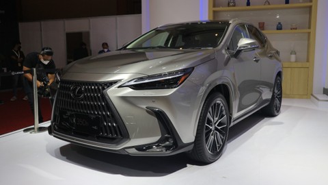Penjualan Mobil Hybrid Lexus Indonesia Naik 380 Persen (1)