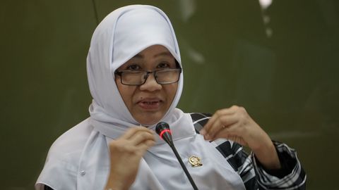 Wakil Ketua KY Sukma Violetta memberikan keterangan saat konferensi pers akhir tahun di Jakarta.  Foto: Jamal Ramadhan/kumparan 