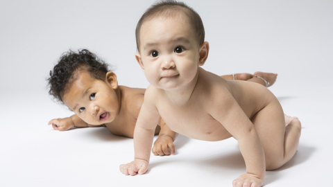 Ilustrasi bayi merangkak. Foto: Shutter Stock
