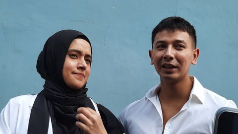 Fairuz A Rafiq dan Sonny Septian, di kawasan Kapten Tendean, Jakarta Selatan. Foto: Maria Gabrielle Putrinda/kumparan