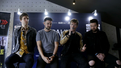 Penyanyi asal Irlandia Kodaline saat konferensi pers jelang konser Kodaline bertajuk The Politics Of Living Tour di Barito Jakarta Kamis (28/02). Foto: Ronny/kumparan